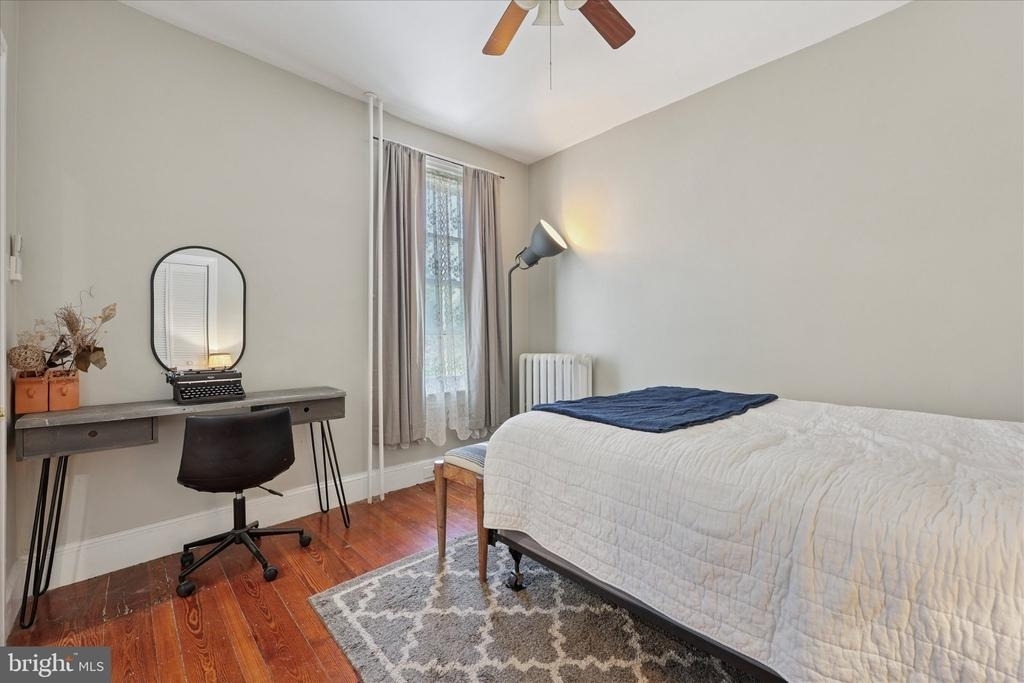 466 Conarroe Street - Photo 15