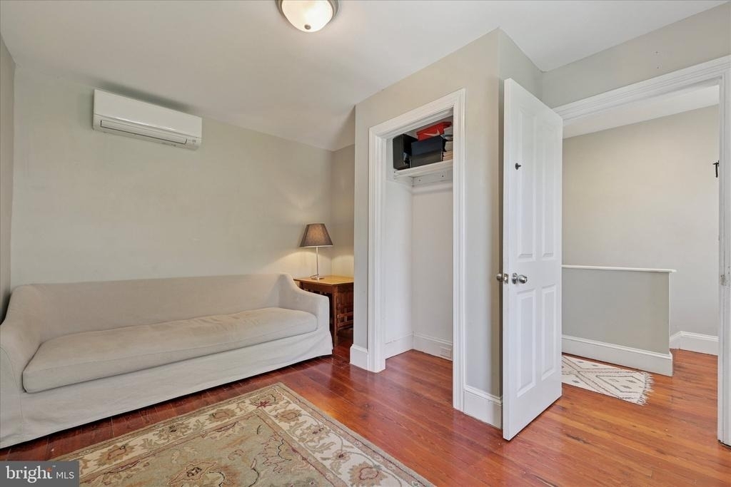 466 Conarroe Street - Photo 20