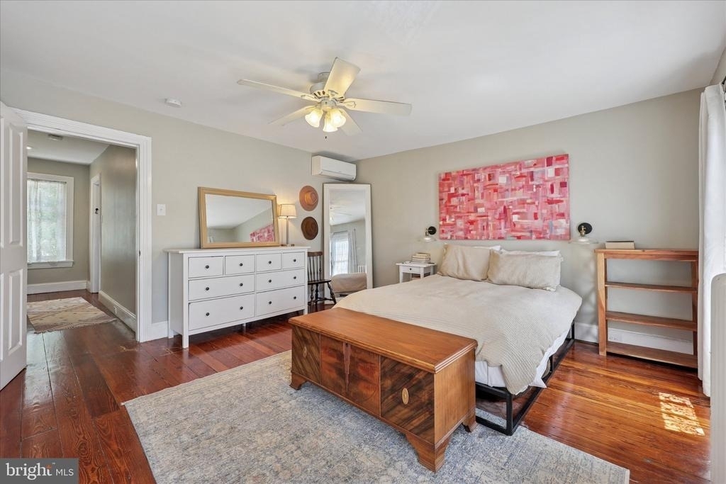 466 Conarroe Street - Photo 22