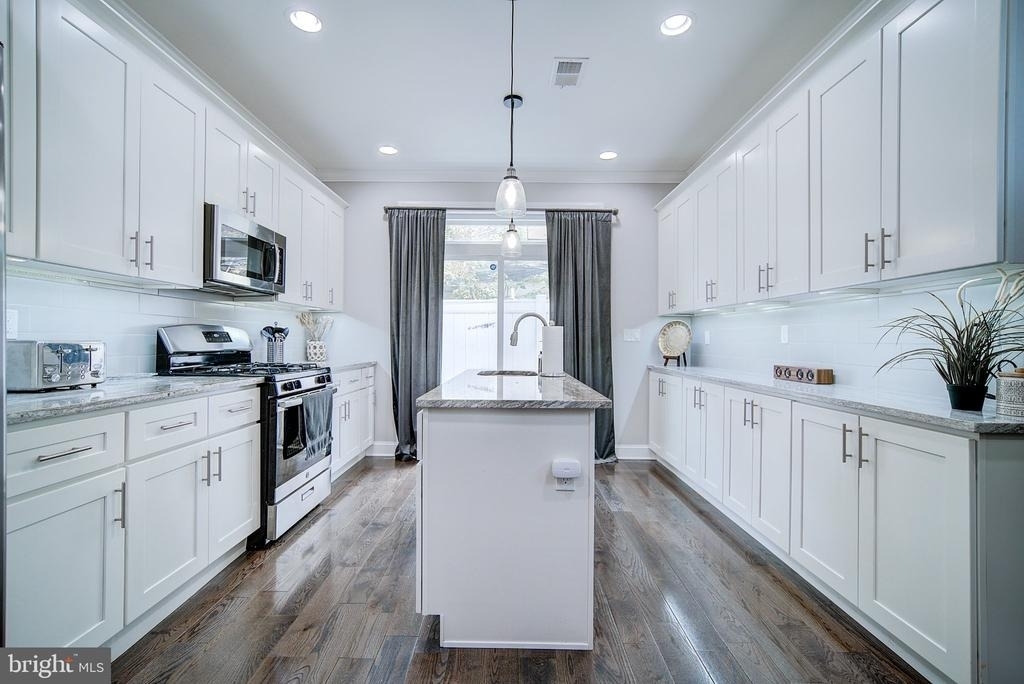 1513 S Lambert Street - Photo 6