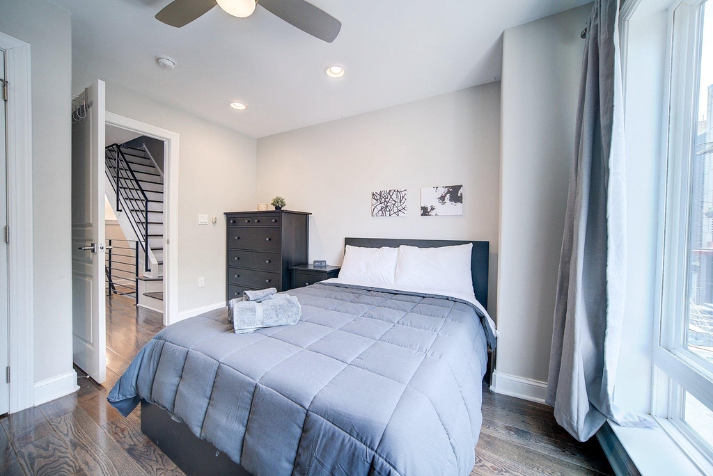 1513 S Lambert Street - Photo 8