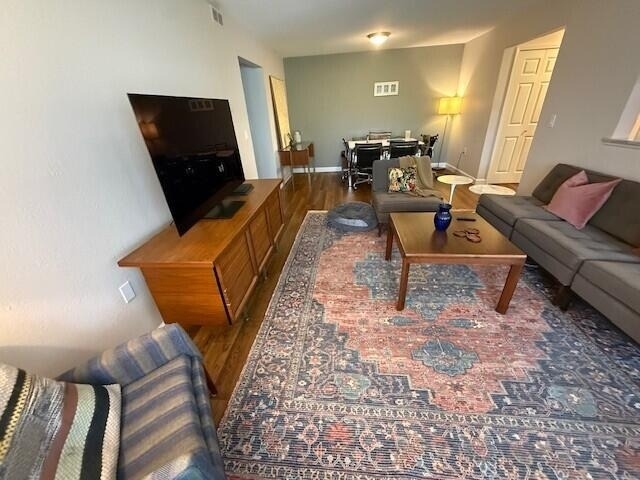 111 Fieldcrest Street - Photo 5