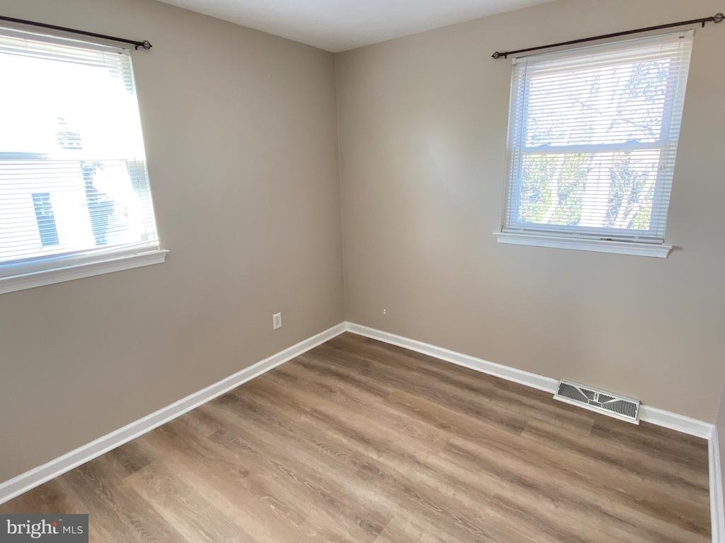517 Grant Avenue - Photo 9