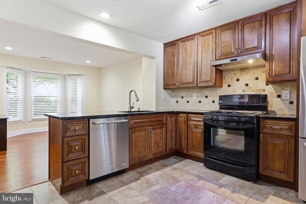 44 Gaylord Court - Photo 14