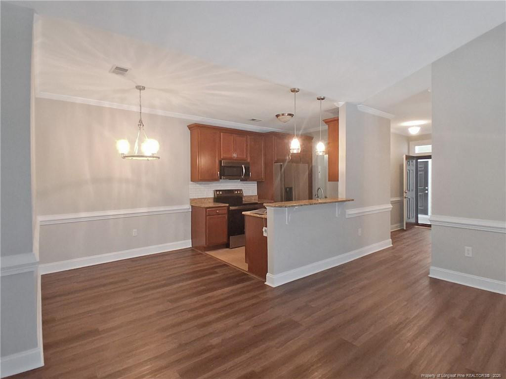 1908 Harcourt Circle - Photo 10