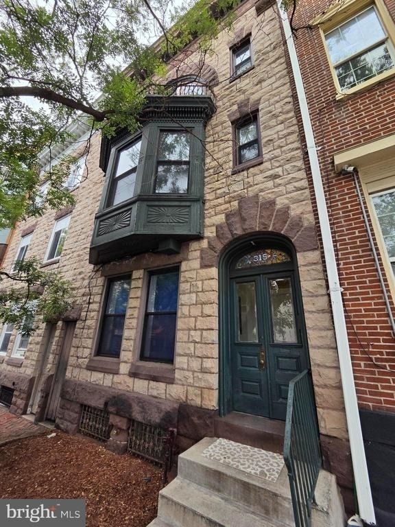 315 N 6th Street - Photo 1