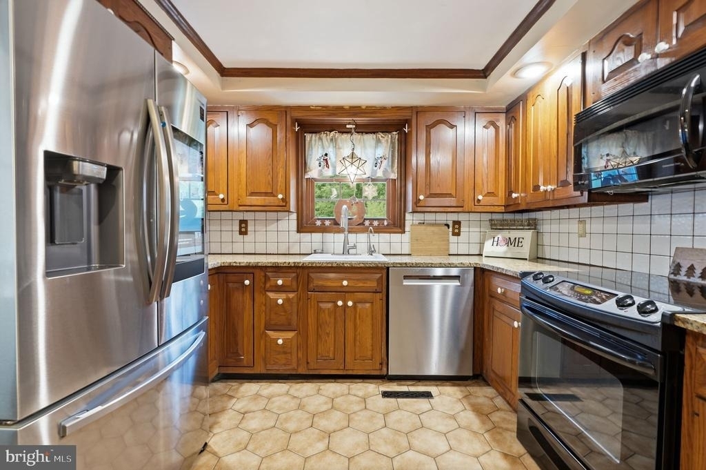 244 Federal City Road - Photo 5