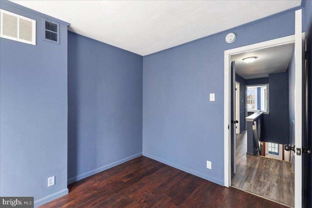 231 S Broadway - Photo 12