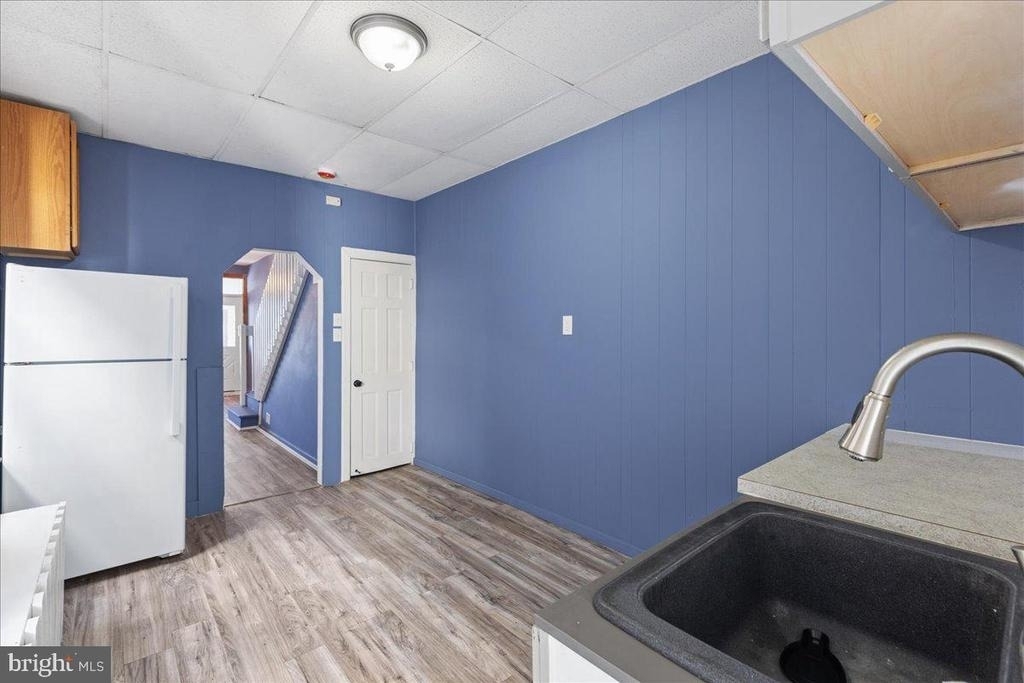 231 S Broadway - Photo 7