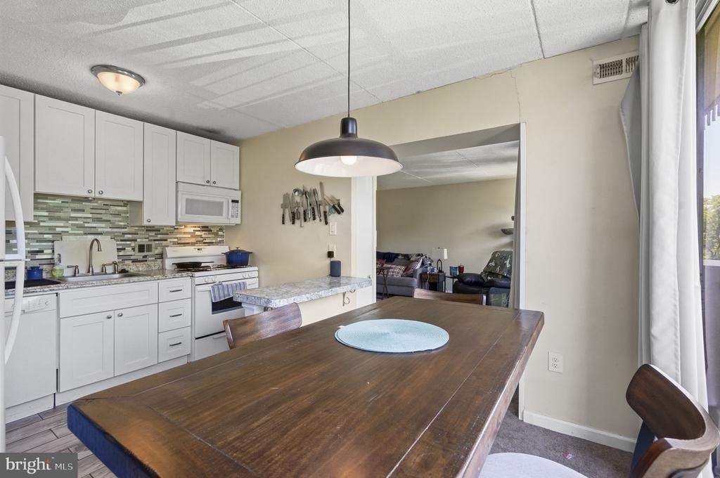 526 Playa Del Sol - Photo 1