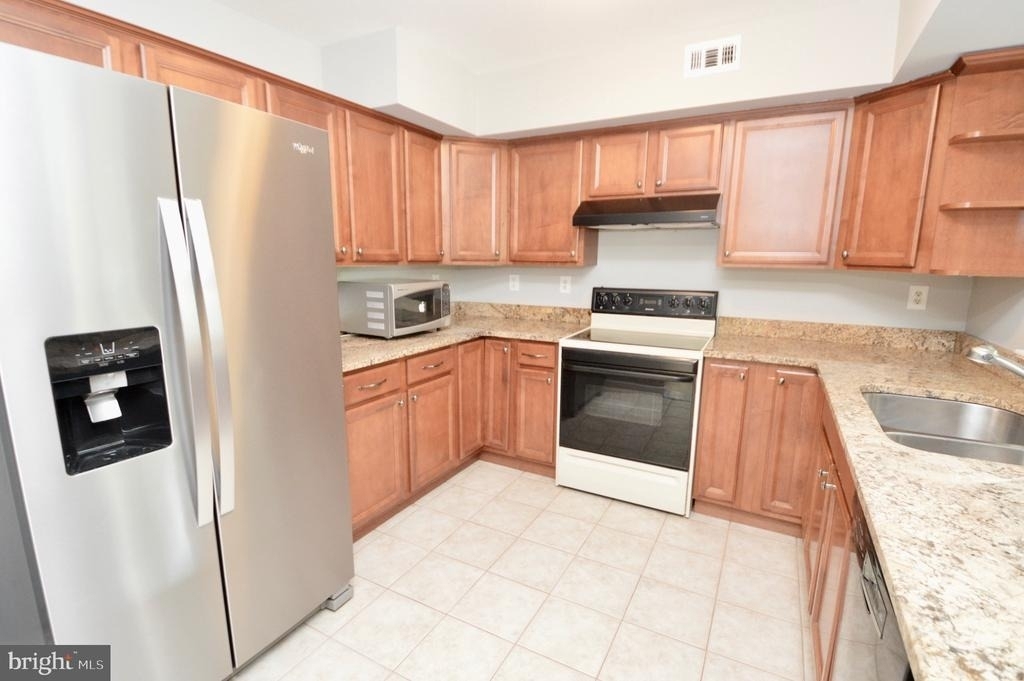 340 Woodlake Drive - Photo 8