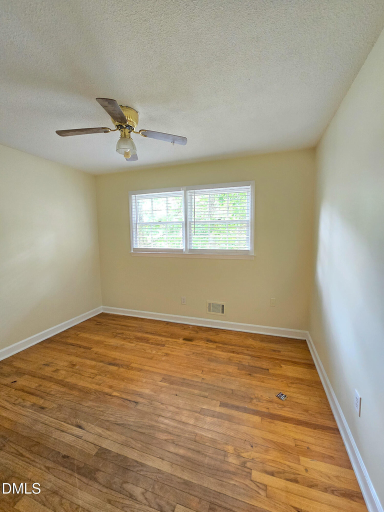 4914 Oak Park Road - Photo 32