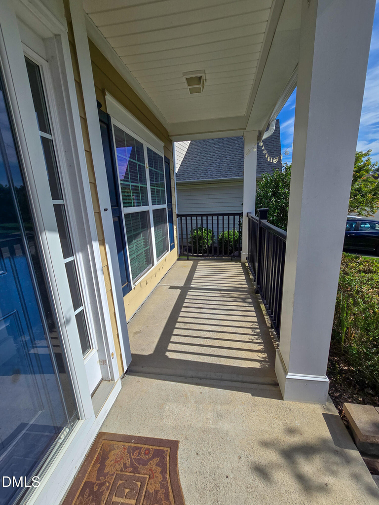122 Windrush Lane - Photo 1