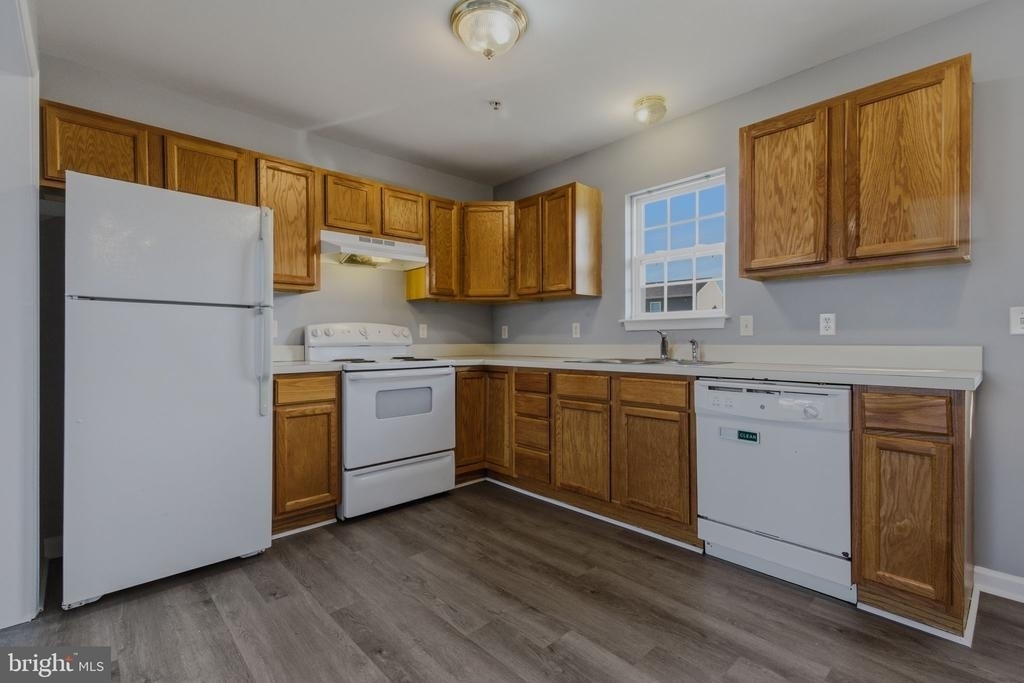 211 N Brown Street - Photo 5