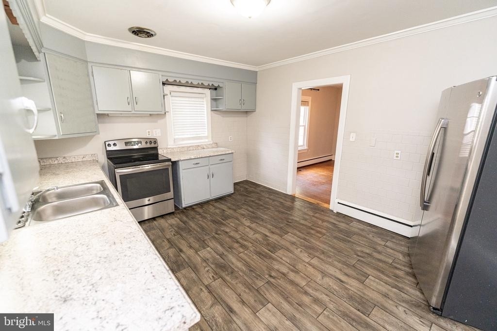 1109 N Division Street - Photo 23