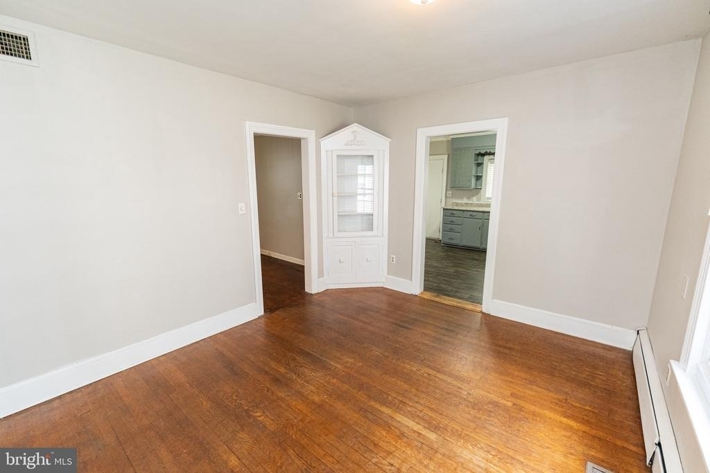 1109 N Division Street - Photo 14