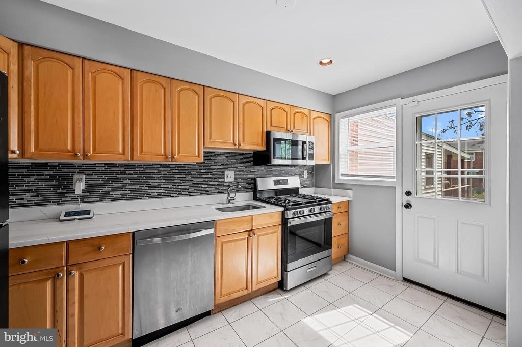 7409 25th Avenue - Photo 8
