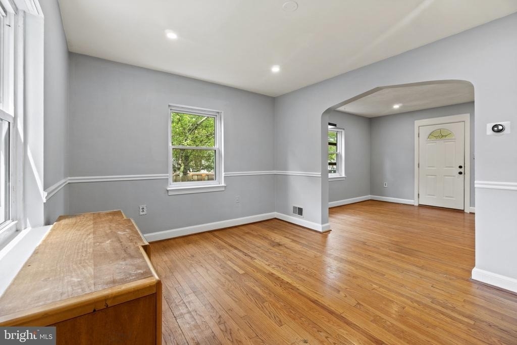 6014 39th Avenue - Photo 5