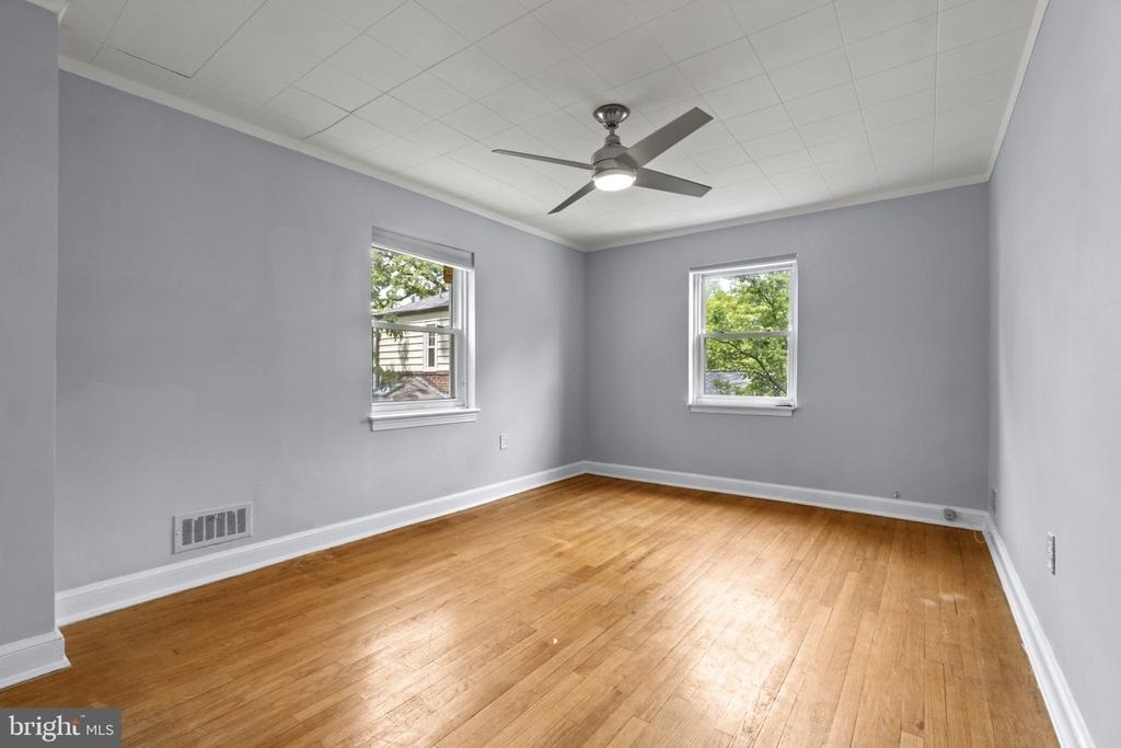 6014 39th Avenue - Photo 9