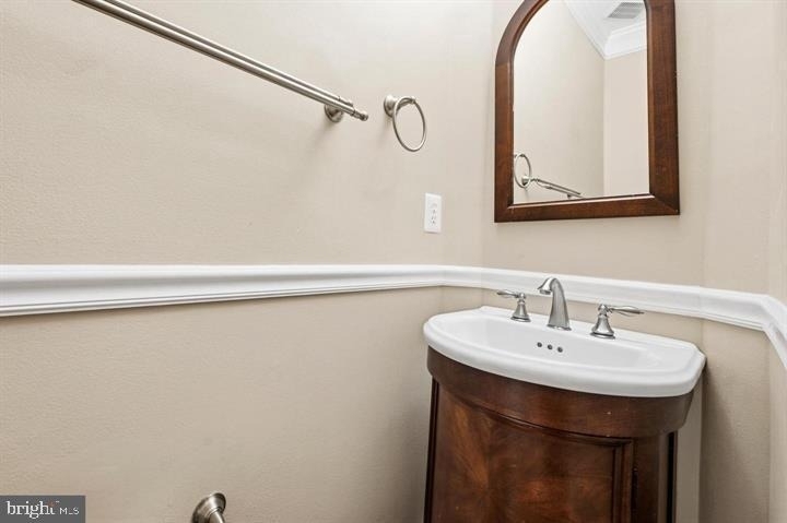 12104 Guinevere Place - Photo 18