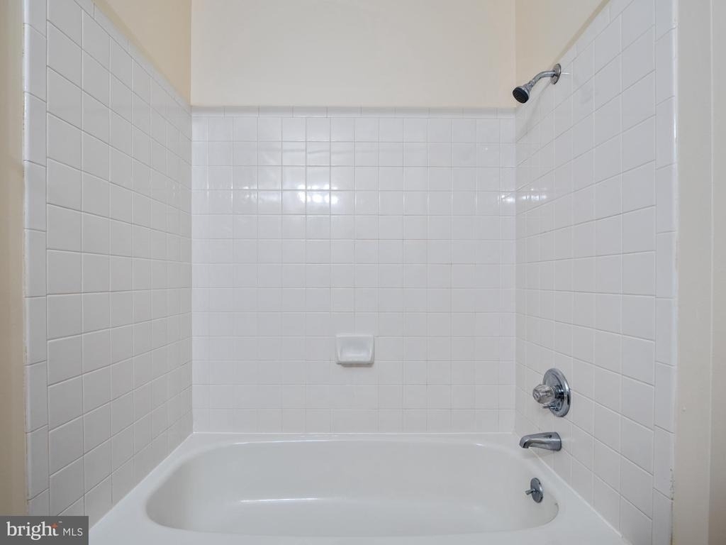 4907 37th Place - Photo 19