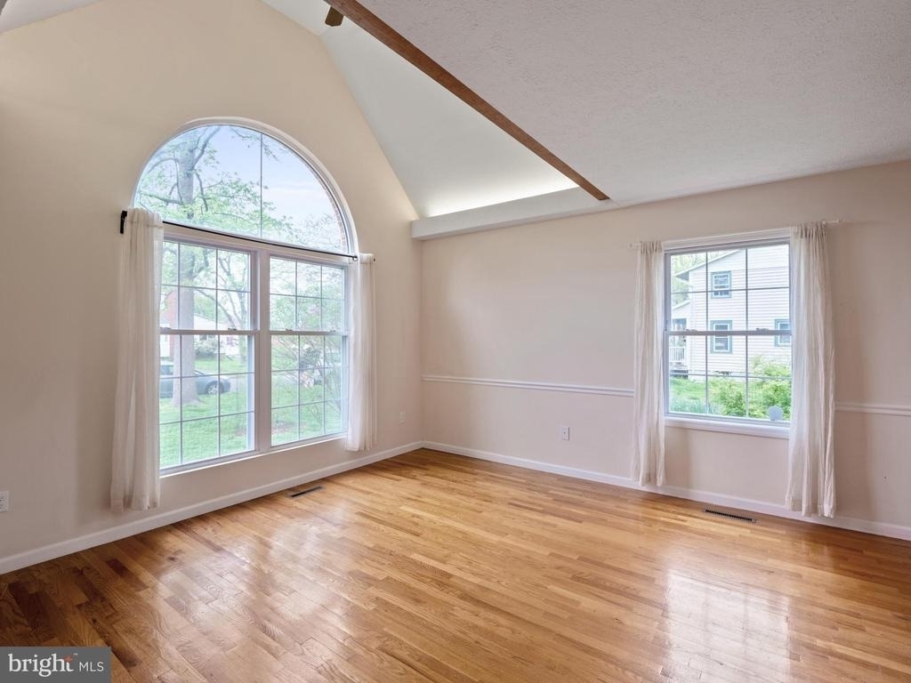 4907 37th Place - Photo 21