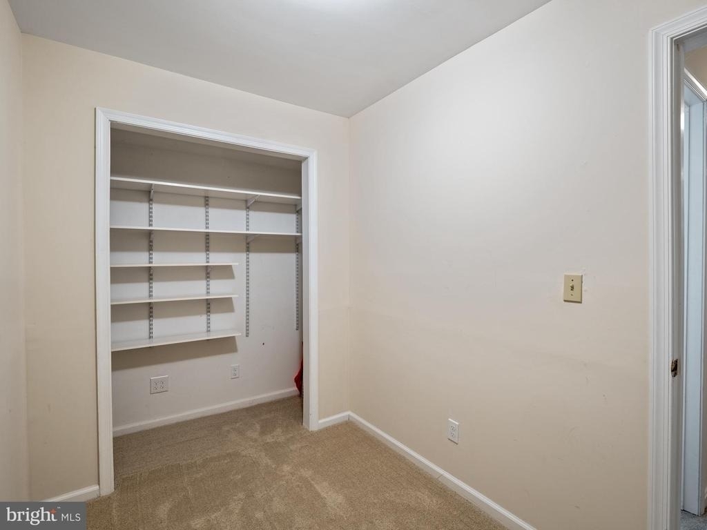 4907 37th Place - Photo 30