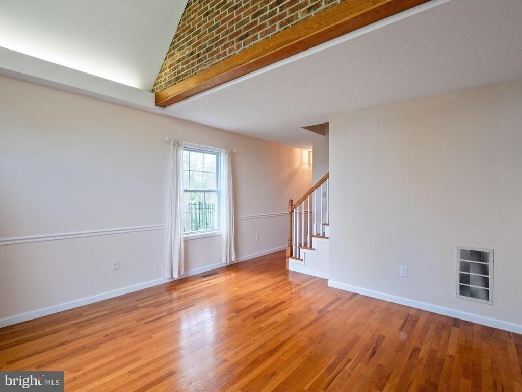4907 37th Place - Photo 20