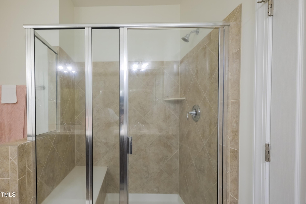 411 Alamosa Place - Photo 69
