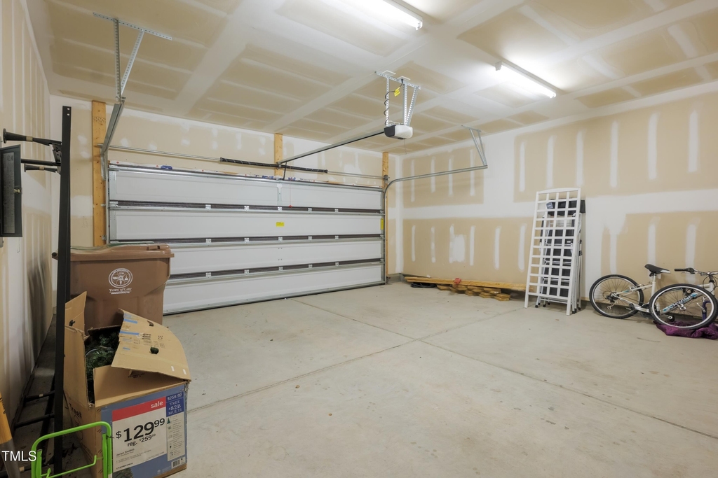 411 Alamosa Place - Photo 13