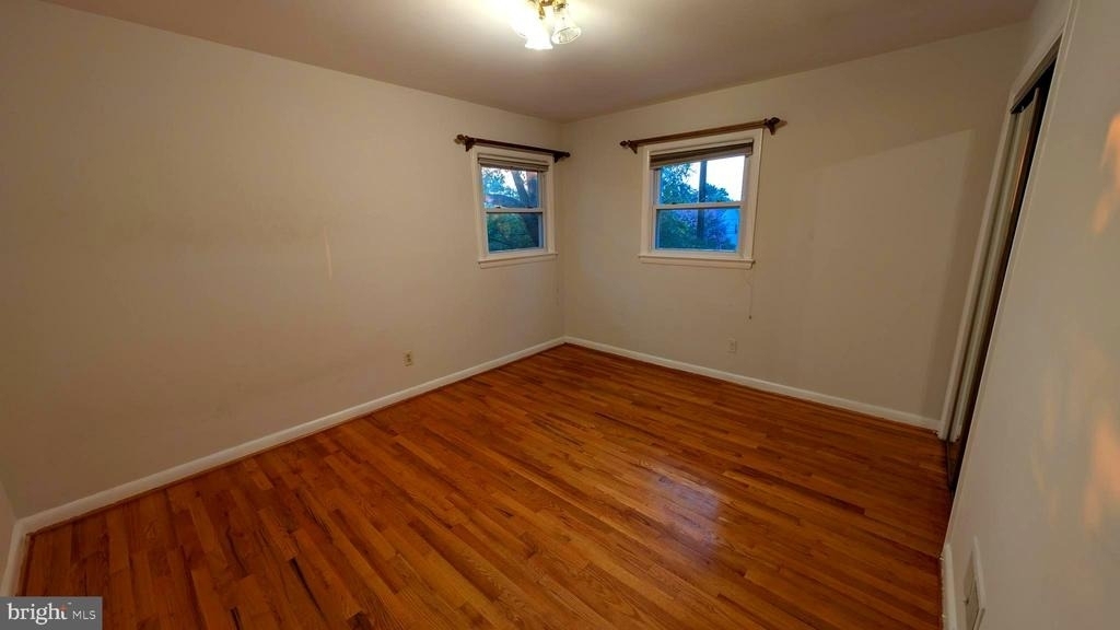 5908 Greentree Road - Photo 23