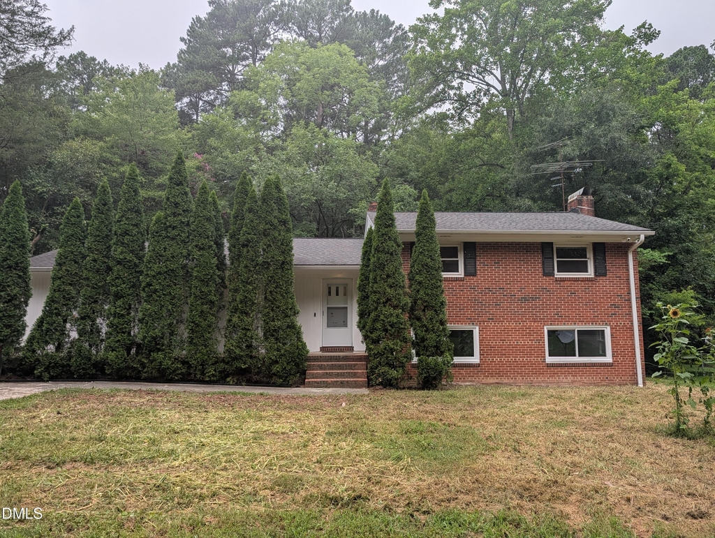 514 Morreene Road - Photo 0