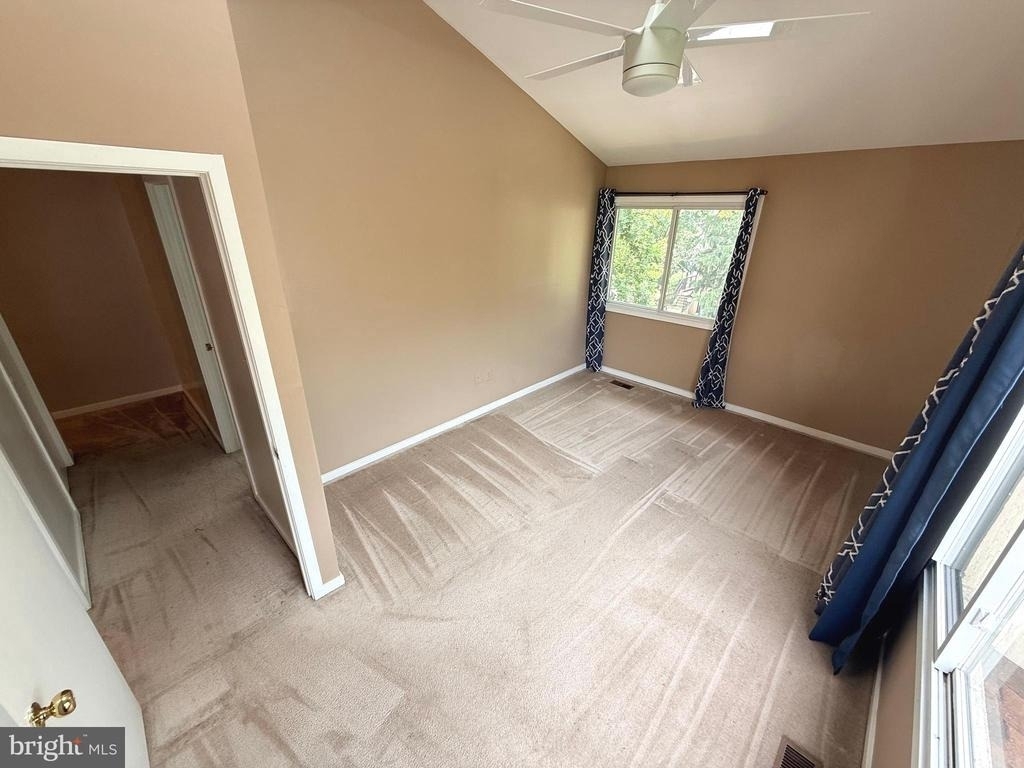 9802 Hellingly Place - Photo 6