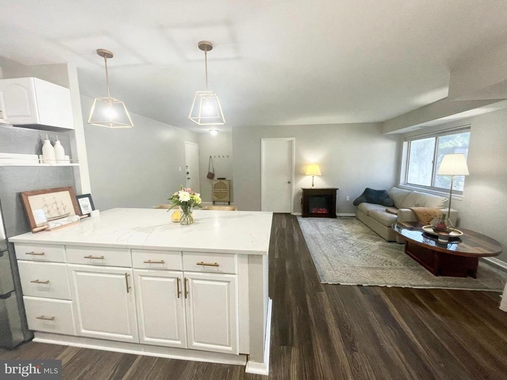 12207 Braxfield Court - Photo 2
