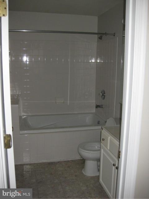 18003 Cloppers Mill Terrace - Photo 9