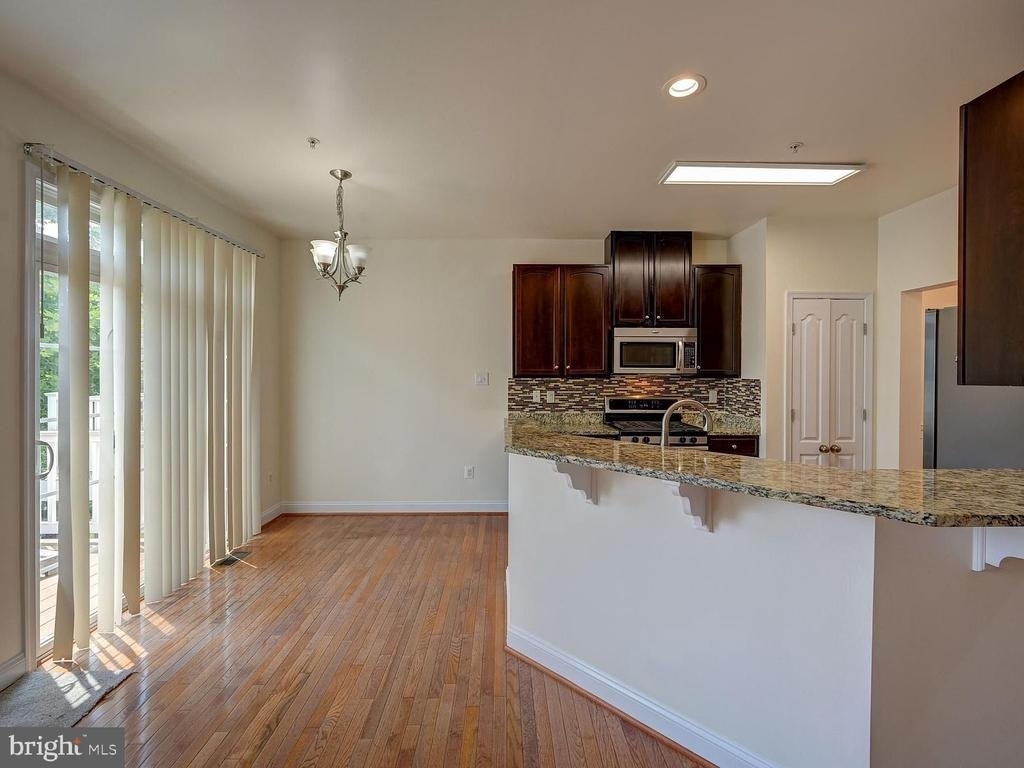 9722 June Flowers Way - Photo 10