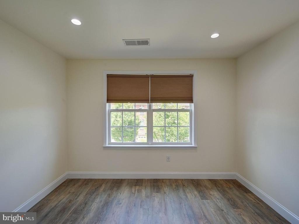 9722 June Flowers Way - Photo 32