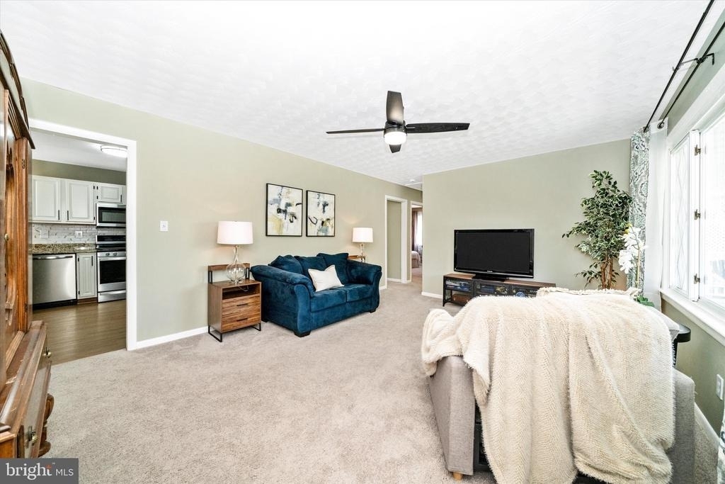 8409 Woodward Street - Photo 7