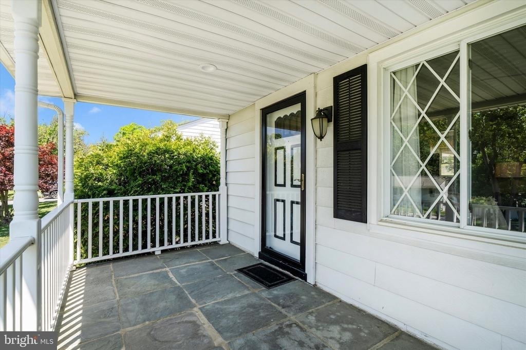 8409 Woodward Street - Photo 2
