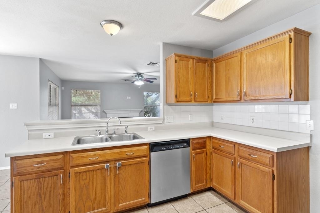 1514 Royce Ln - Photo 8