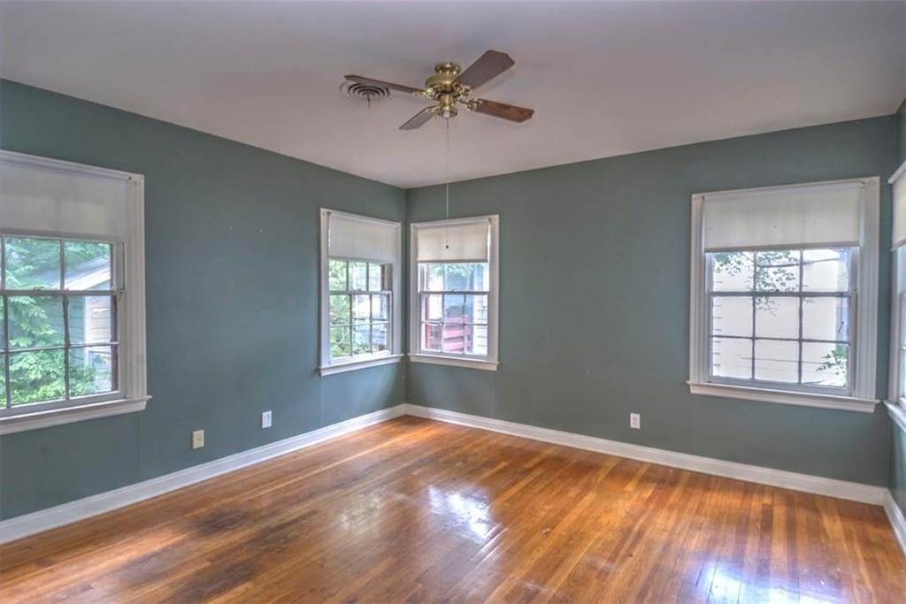 1004 E 38 1/2 St - Photo 6
