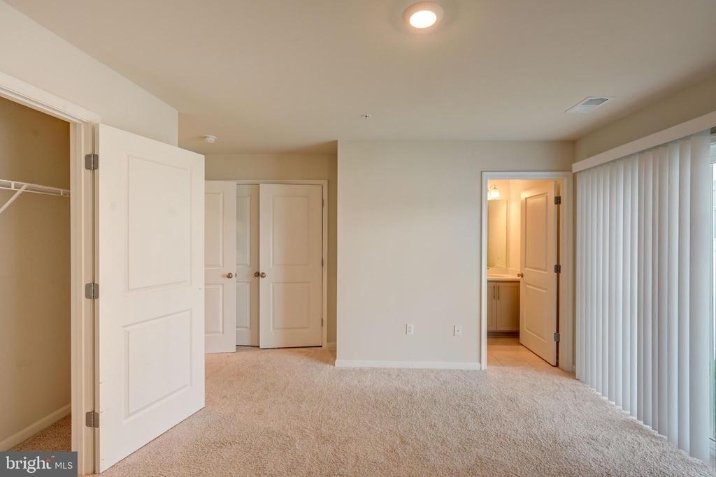5059 Silver Oak Drive - Photo 11