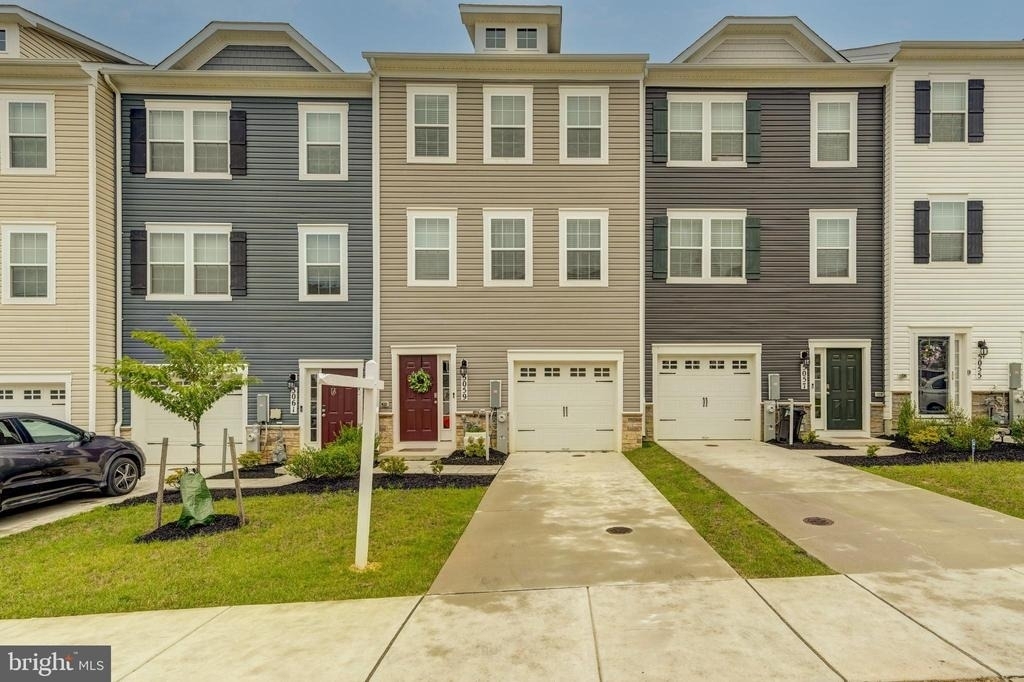 5059 Silver Oak Drive - Photo 0