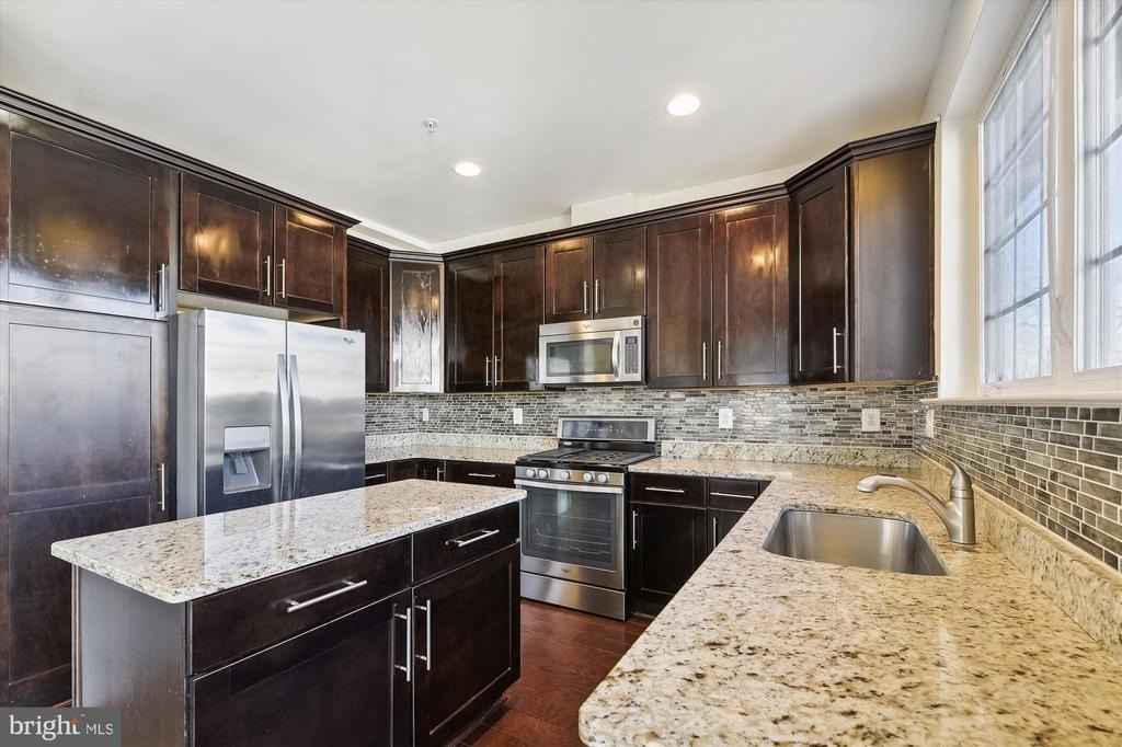 67 Linden Place - Photo 5