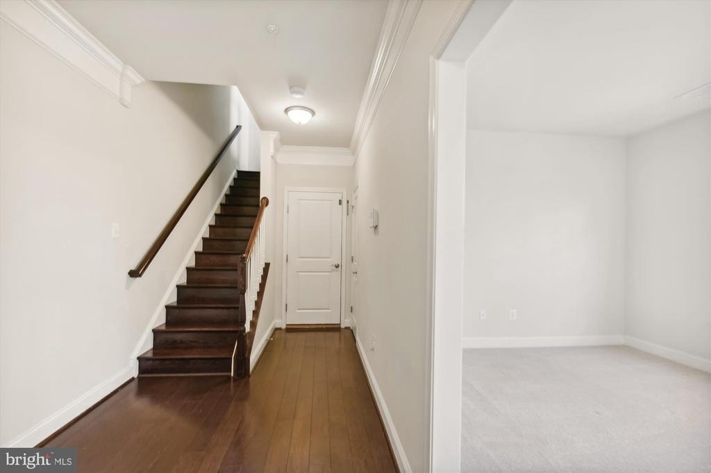 67 Linden Place - Photo 10