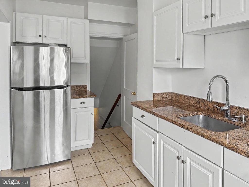 211 Cherrydell Road - Photo 2