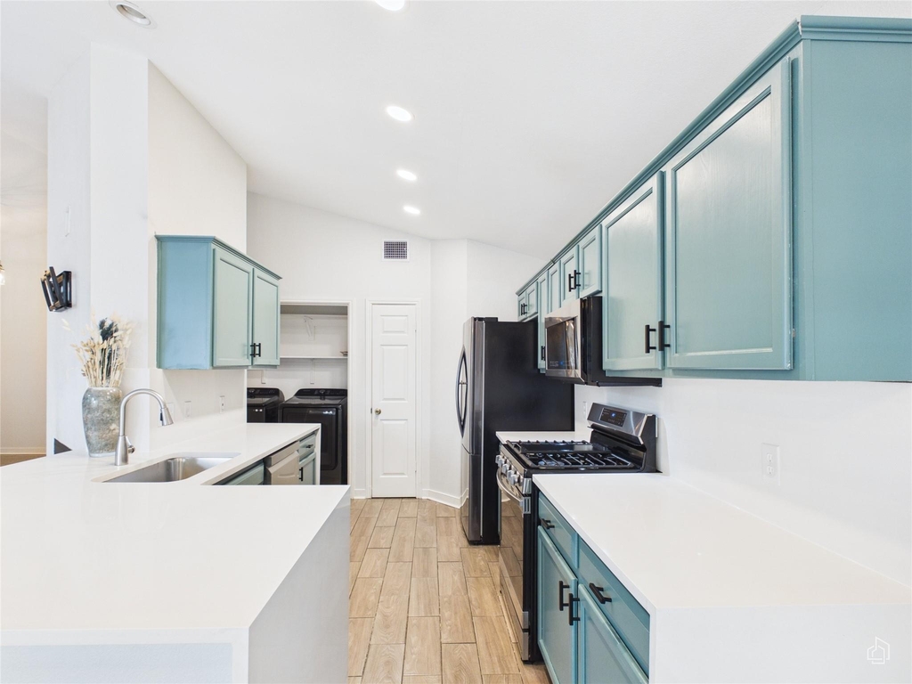 7400 Crepe Myrtle Dr - Photo 5
