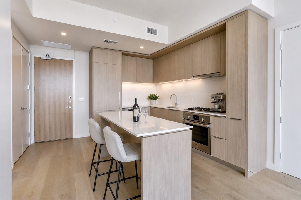 44 East Ave - Photo 1