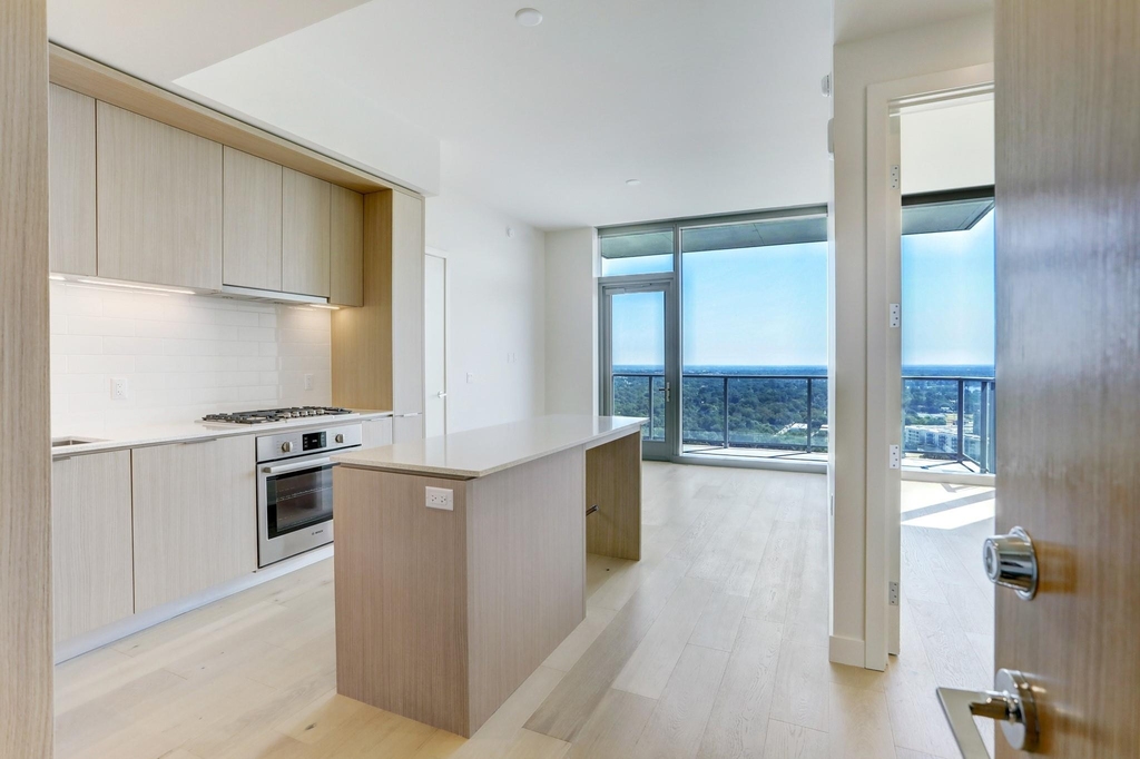 44 East Ave - Photo 4