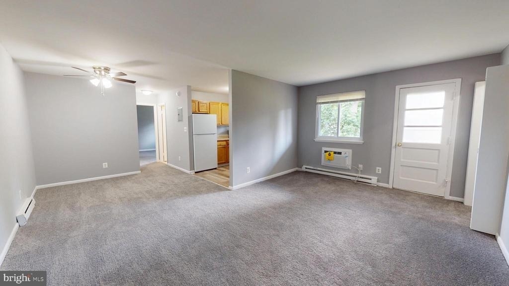 3905 Parkview Avenue - Photo 1